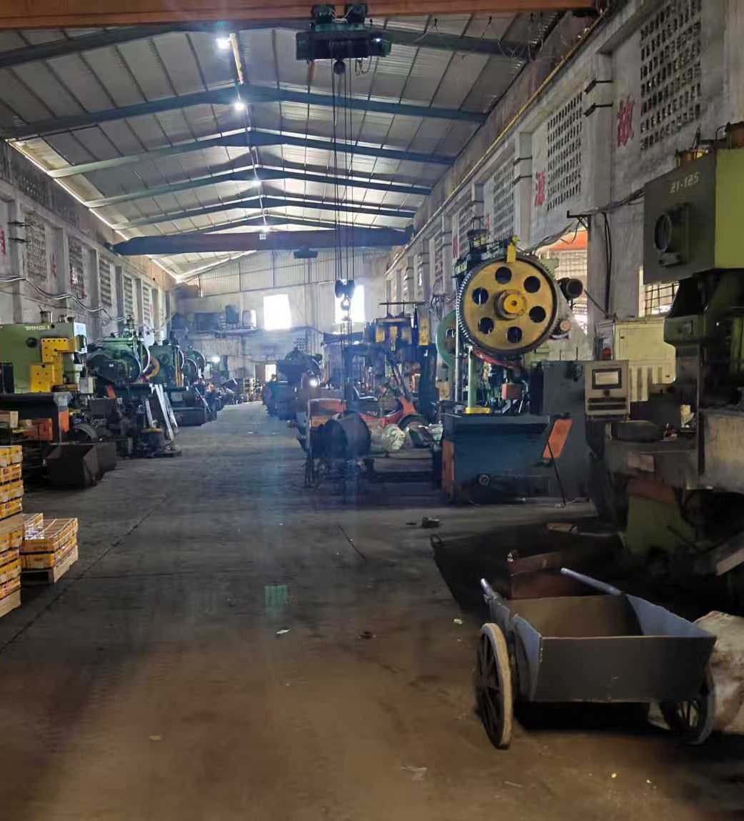 AzuLong forging and press workshop