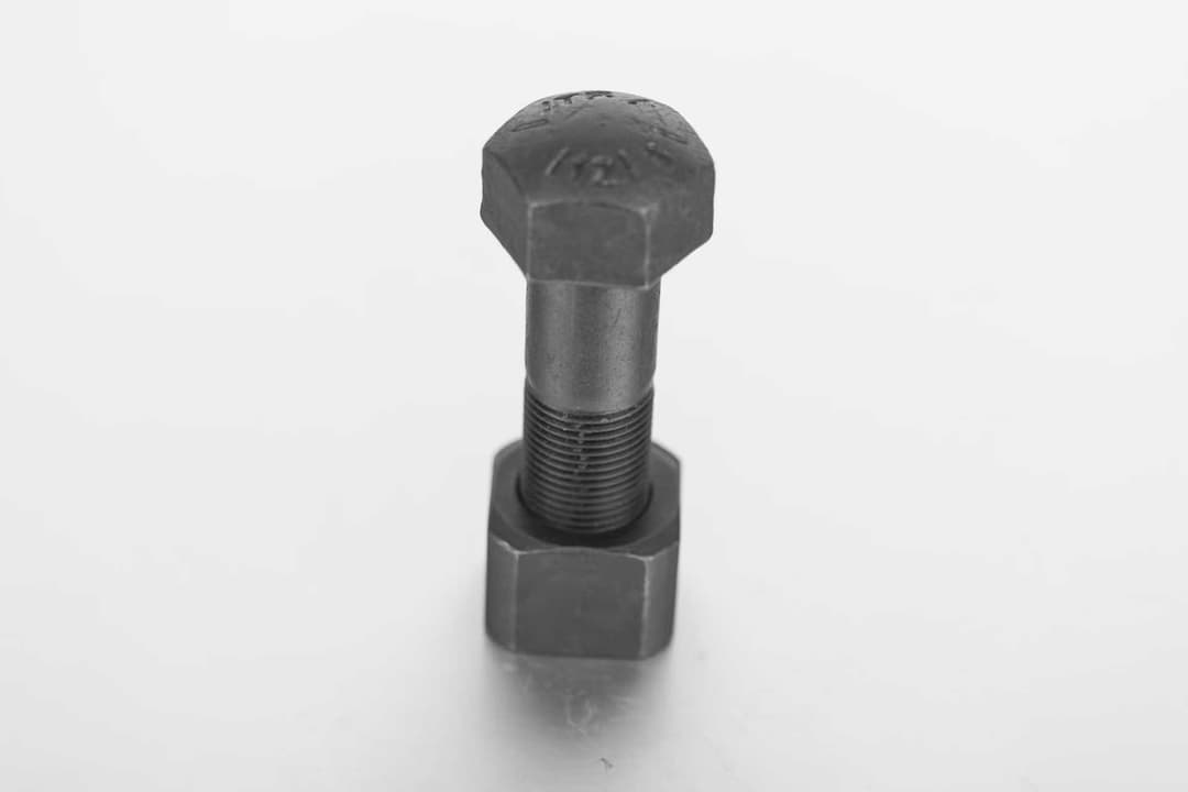 175-32-11210 Komatsu track bolt - Grade 12.9 hex head for track shoe mounting for komatsu d85 bulldozer undercarriage
